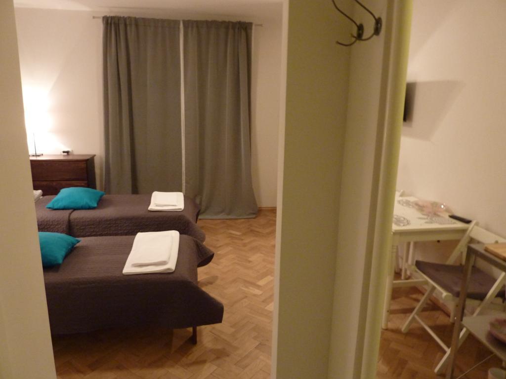 Koro De Varsovio - Apartament Ciasna 10 Екстер'єр фото