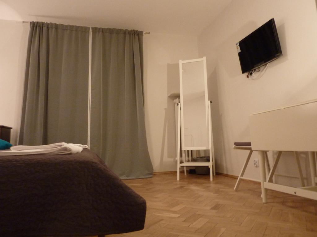 Koro De Varsovio - Apartament Ciasna 10 Екстер'єр фото